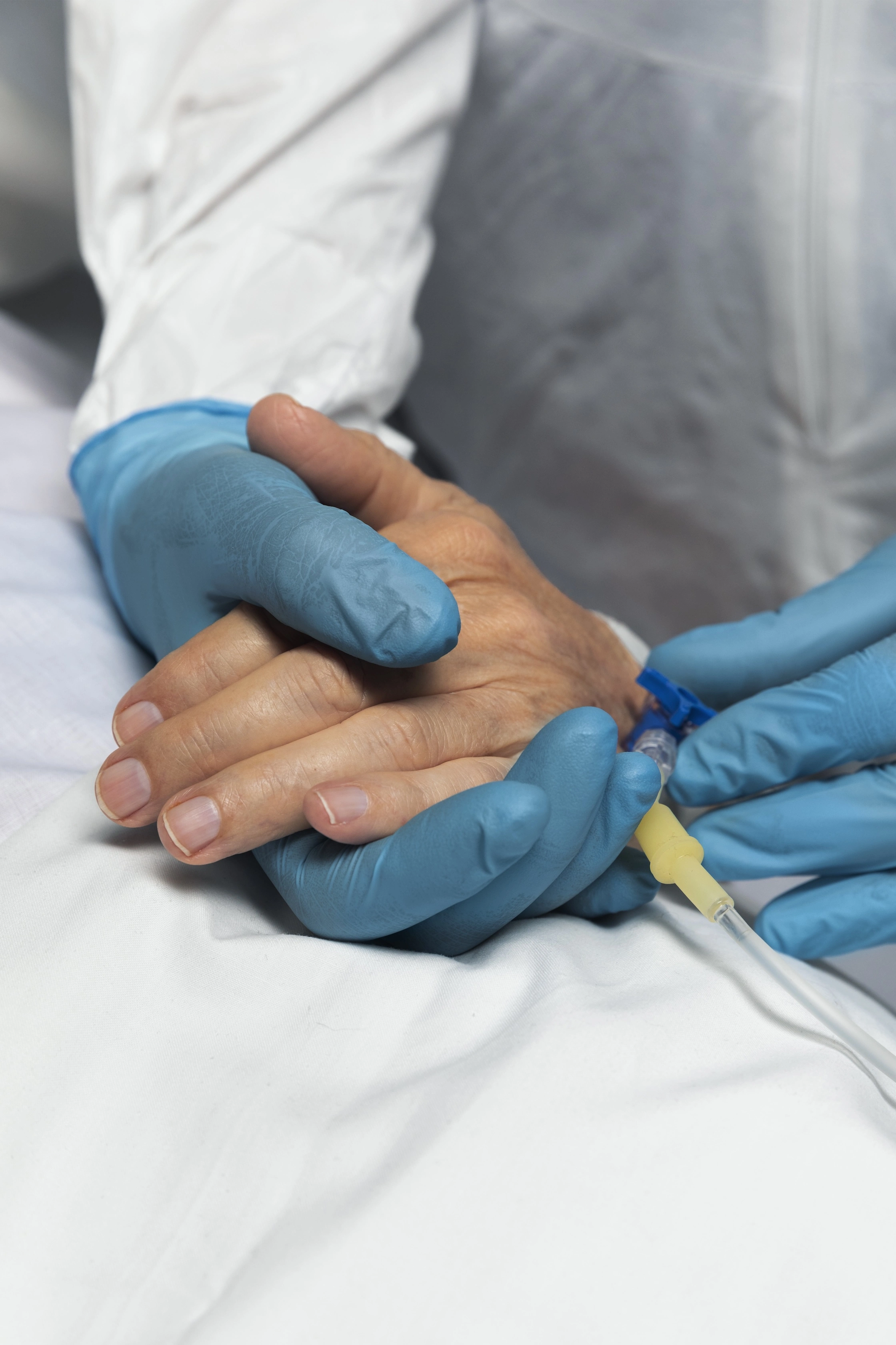 Cuando encontrar una vena se vuelve un problema: repetidos pinchazos y complicaciones en la atención de salud